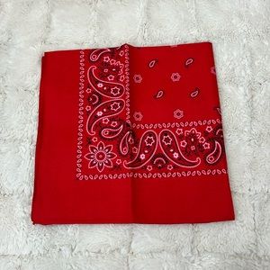 Red camel bandannas